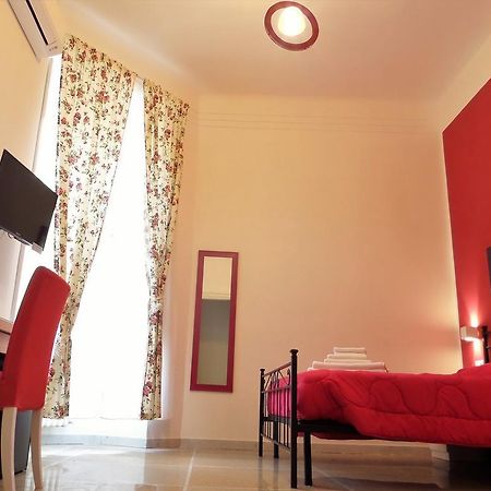 325 Rooms Ai Fori Рим Екстериор снимка