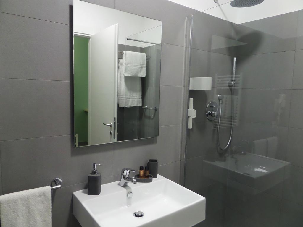 325 Rooms Ai Fori Рим Екстериор снимка