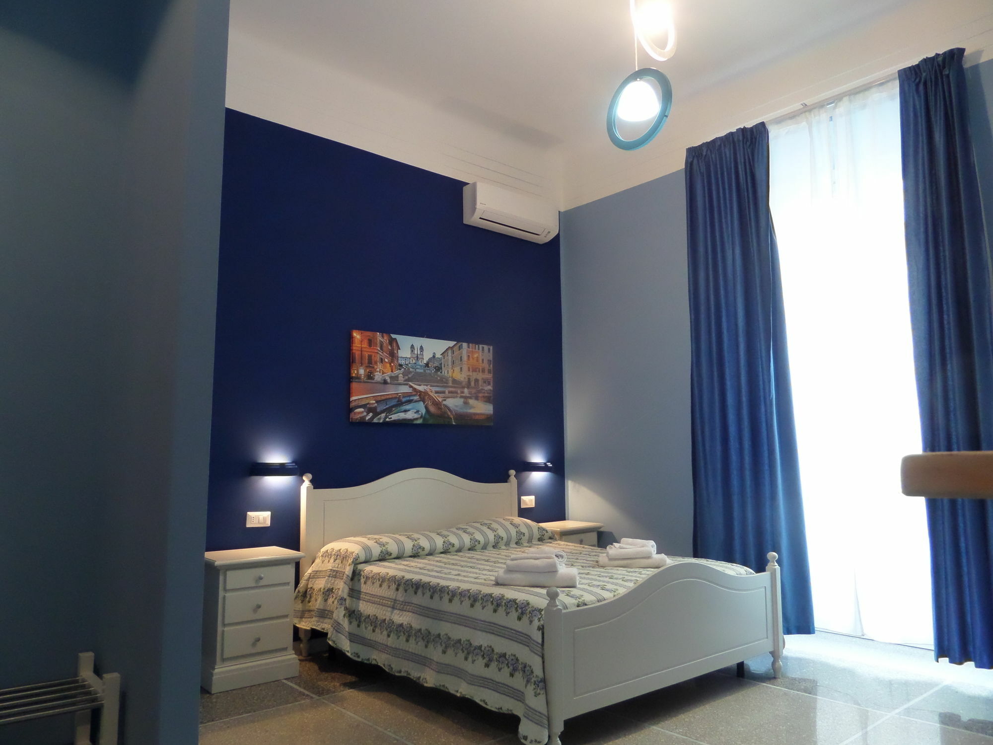 325 Rooms Ai Fori Рим Екстериор снимка