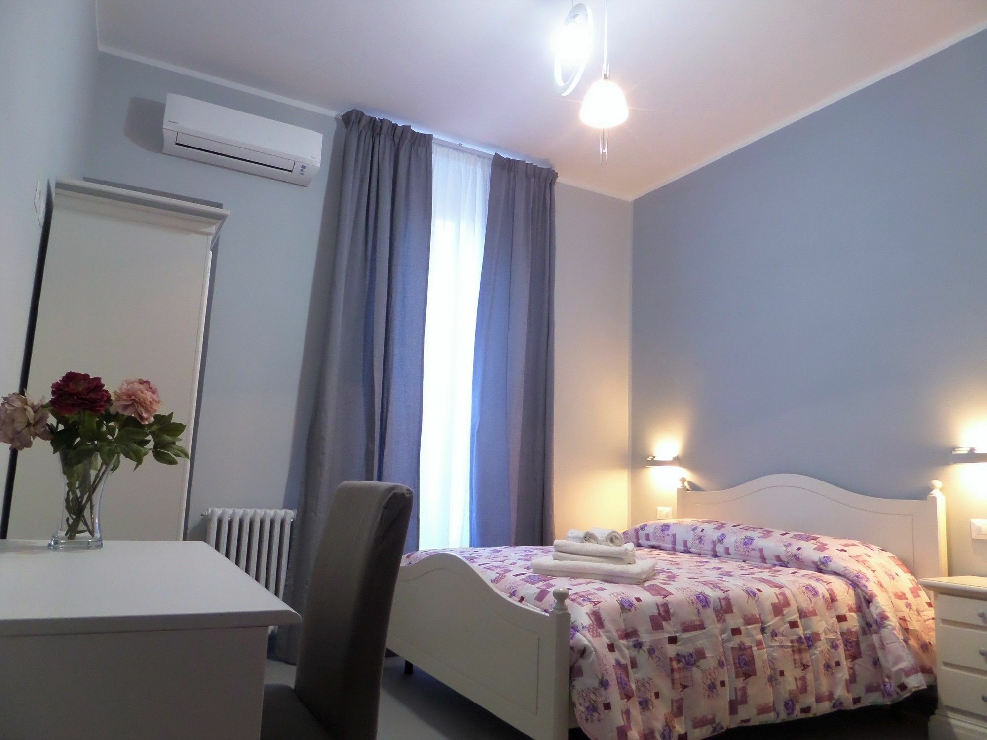 325 Rooms Ai Fori Рим Екстериор снимка