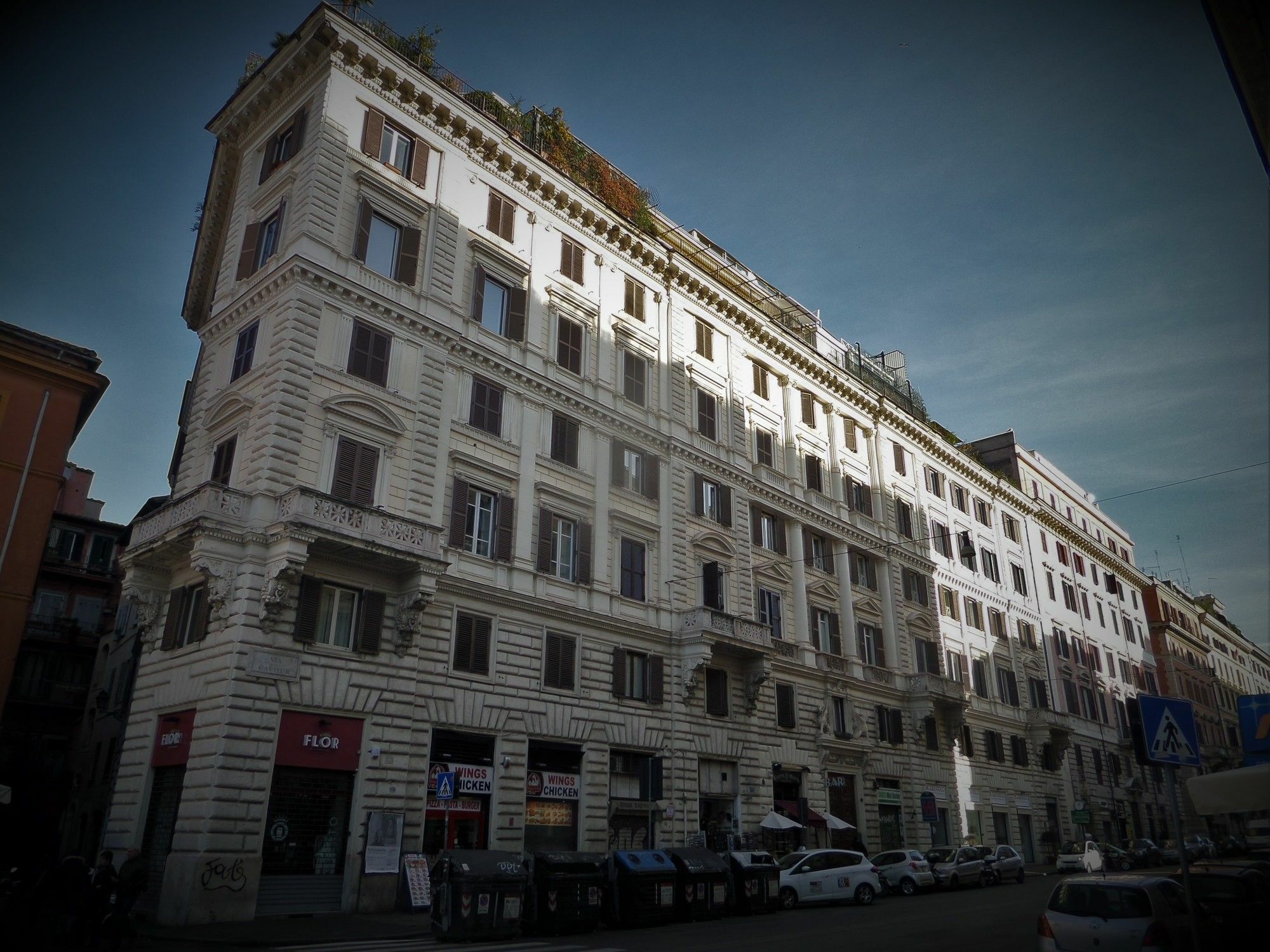 325 Rooms Ai Fori Рим Екстериор снимка