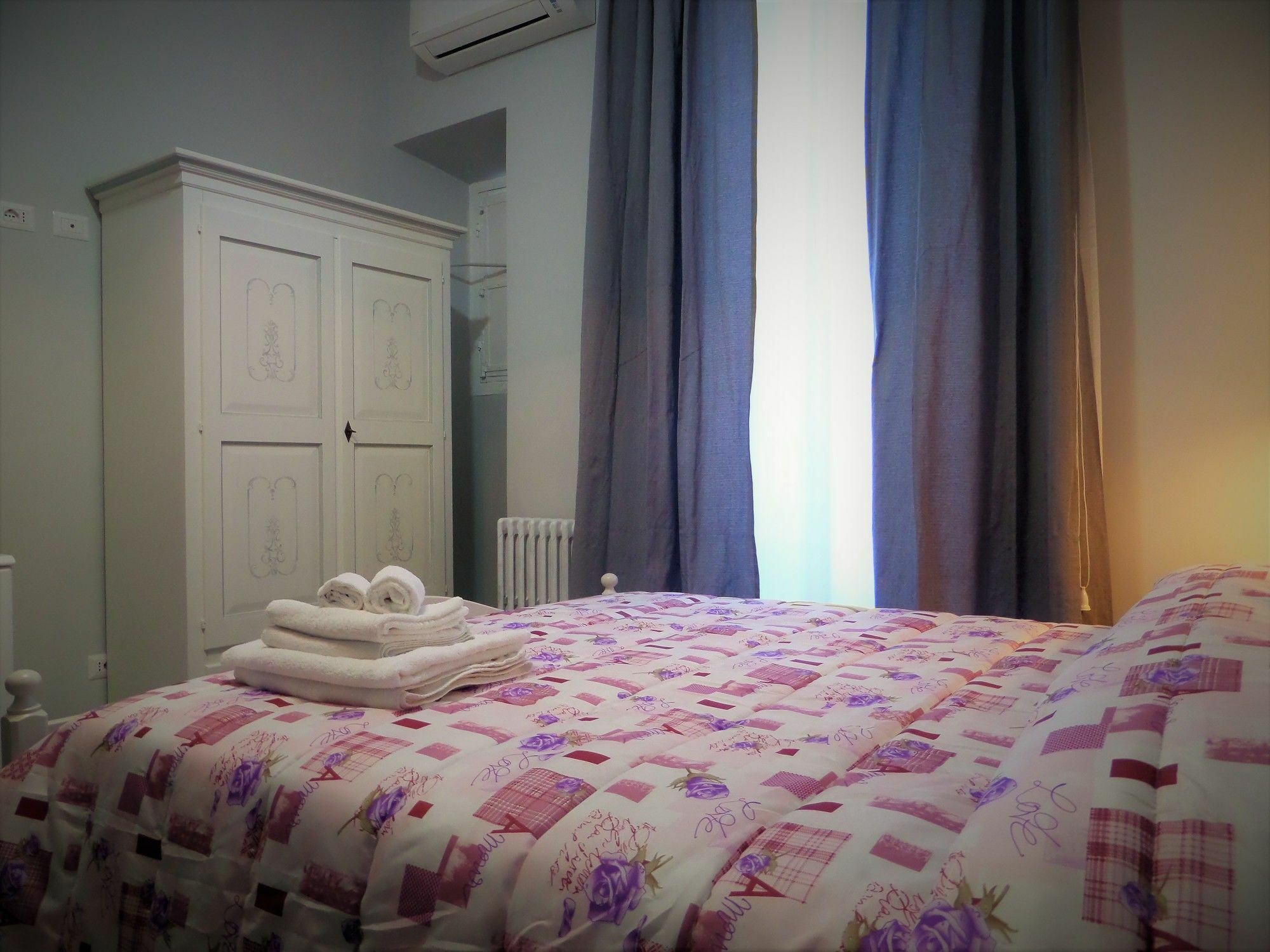 325 Rooms Ai Fori Рим Екстериор снимка